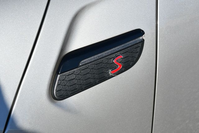 2023 MINI Cooper S Convertible W/Iconic Trim 2.0 and Touchscreen Navigation - 22977752 - 10