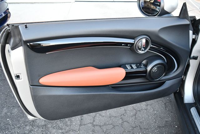 2023 MINI Cooper S Convertible W/Iconic Trim 2.0 and Touchscreen Navigation - 22977752 - 11