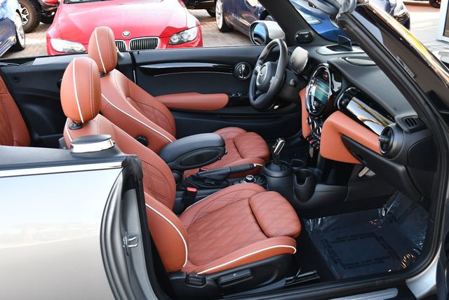 2023 MINI Cooper S Convertible W/Iconic Trim 2.0 and Touchscreen Navigation - 22977752 - 18