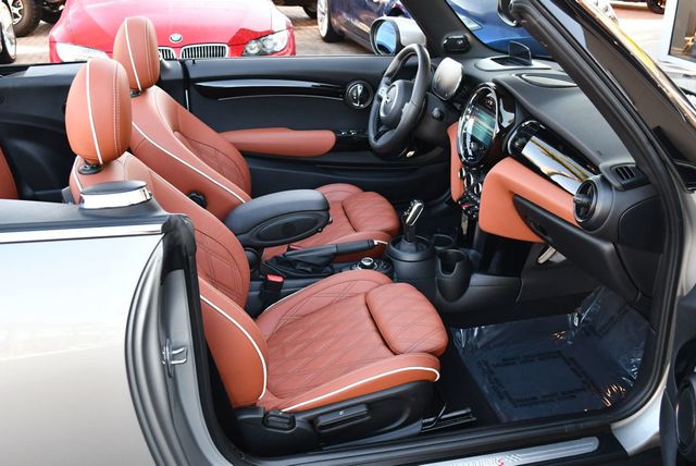 2023 MINI Cooper S Convertible W/Iconic Trim 2.0 and Touchscreen Navigation - 22977752 - 60