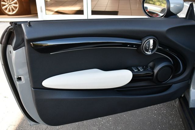 2023 MINI Cooper S Convertible W/Signature Trim 2.0 and Touchscreen Navigation - 23013587 - 10