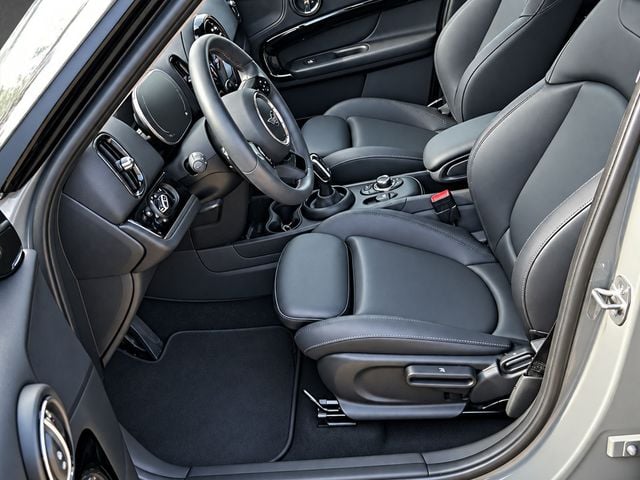 2023 MINI Cooper S Countryman AWD, SIGNATURE TRIM, PAN SUNROOF, NAVI, BACKUP CAM, HEATED SEATS - 23098148 - 4