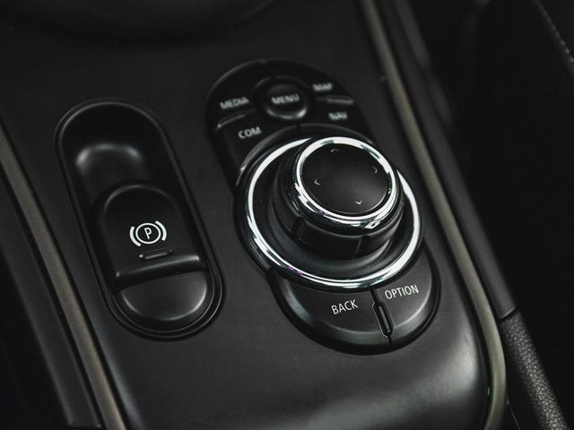 2023 MINI Cooper S Countryman Signature - 22942421 - 25