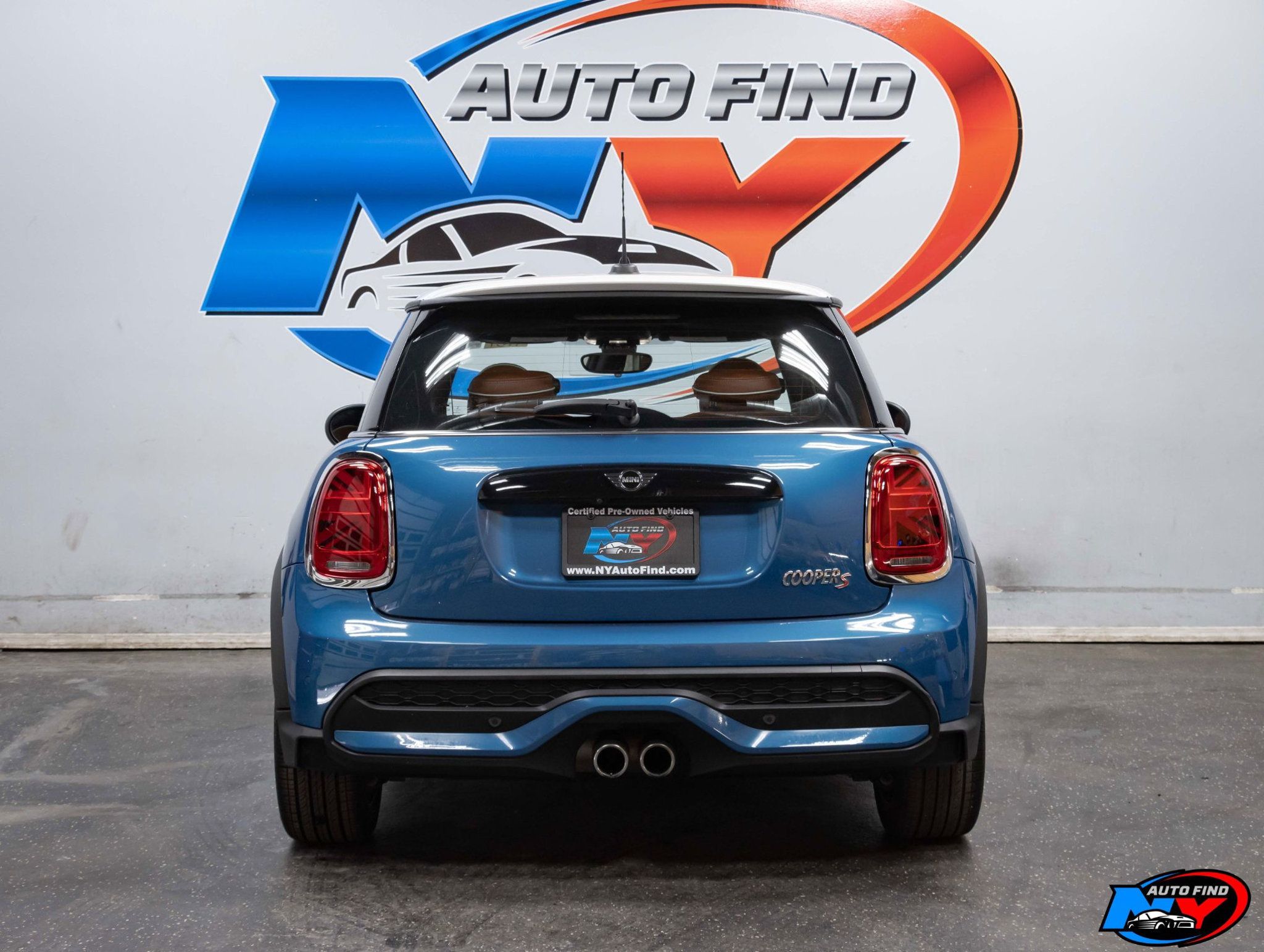 2023 Mini Cooper S Hardtop 2 Door Iconic photo 4
