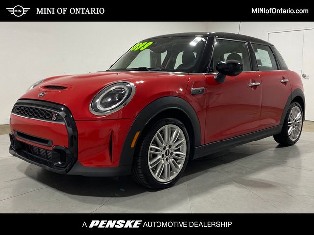 2023 Used MINI Cooper S Hardtop 4 Door at PenskeCars.com Serving ...