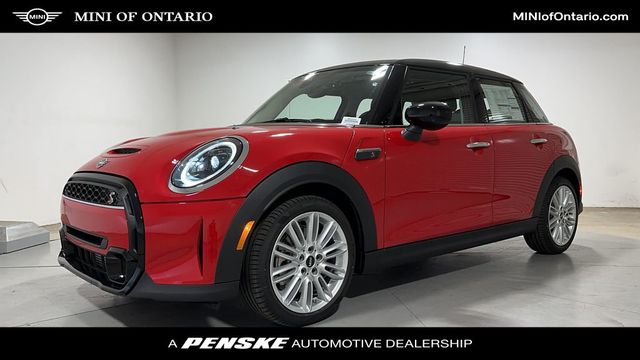 Pre-Owned 2023 MINI Hardtop 4 Door Cooper S Hatchback in Atlanta #QM73127