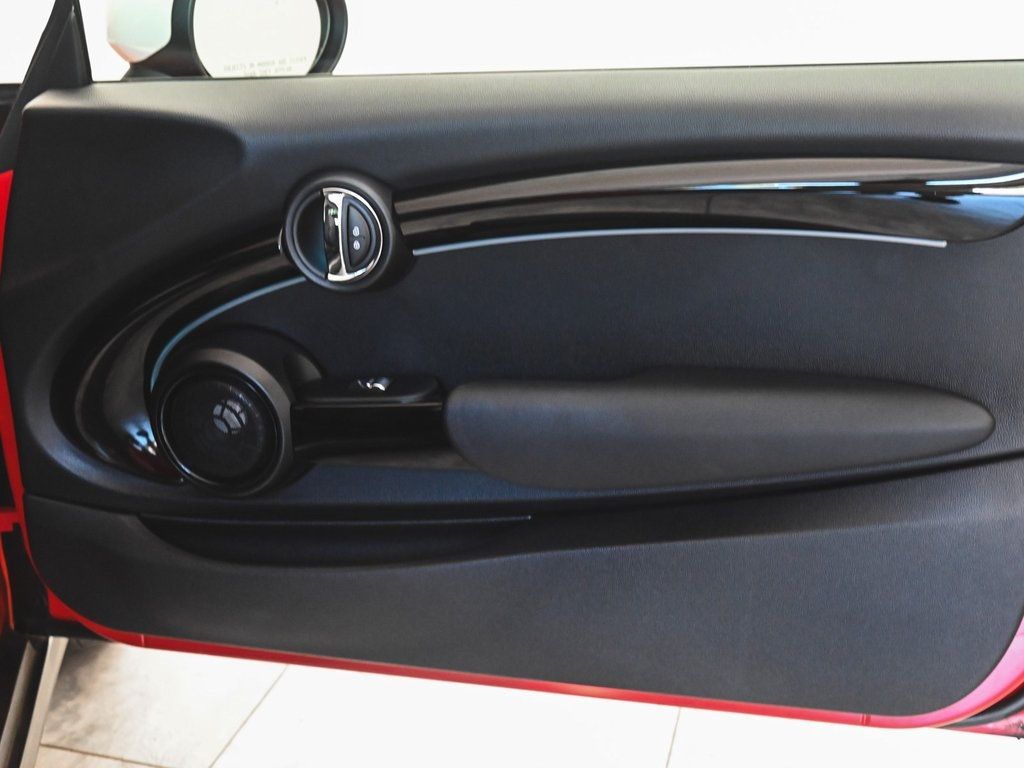 2023 Mini Cooper SE Signature photo 10