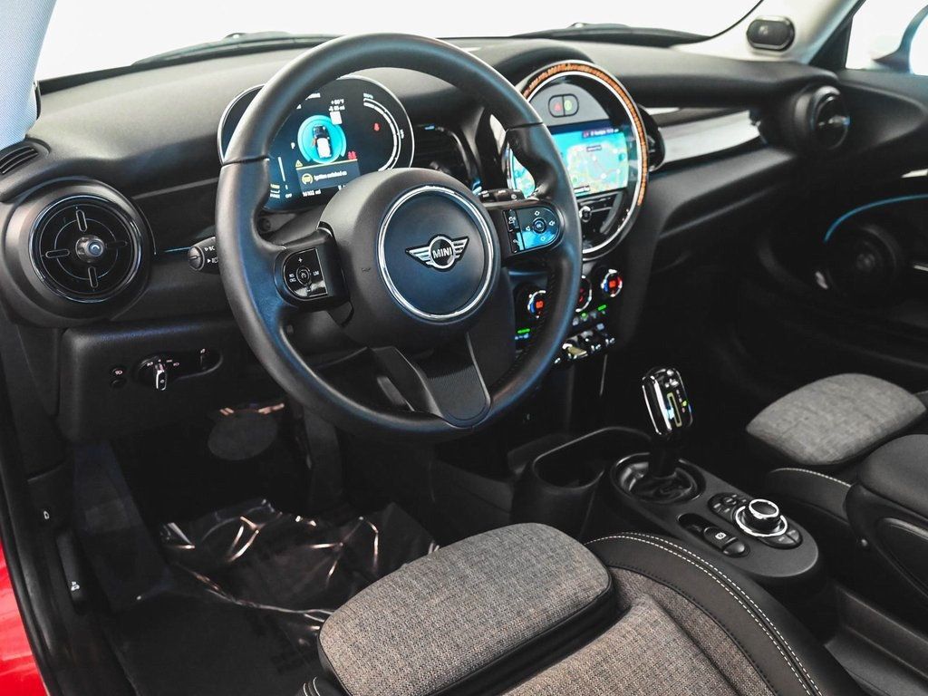 2023 Mini Cooper SE Signature photo 11