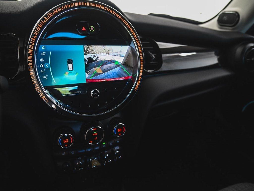 2023 Mini Cooper SE Signature photo 16