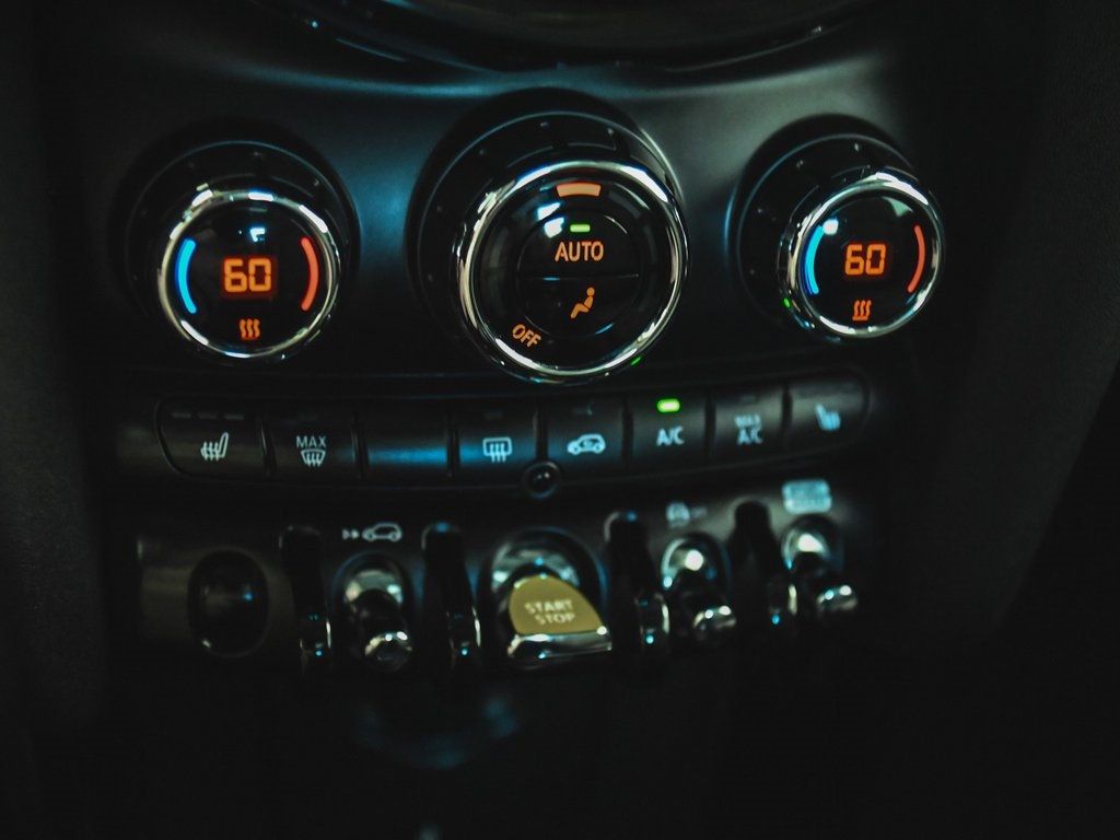 2023 Mini Cooper SE Signature photo 17