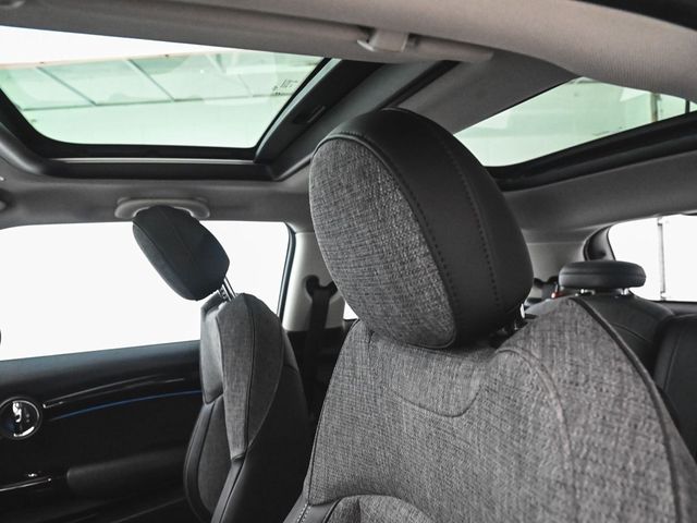 2023 MINI Cooper SE Electric Signature Plus - 22908542 - 26