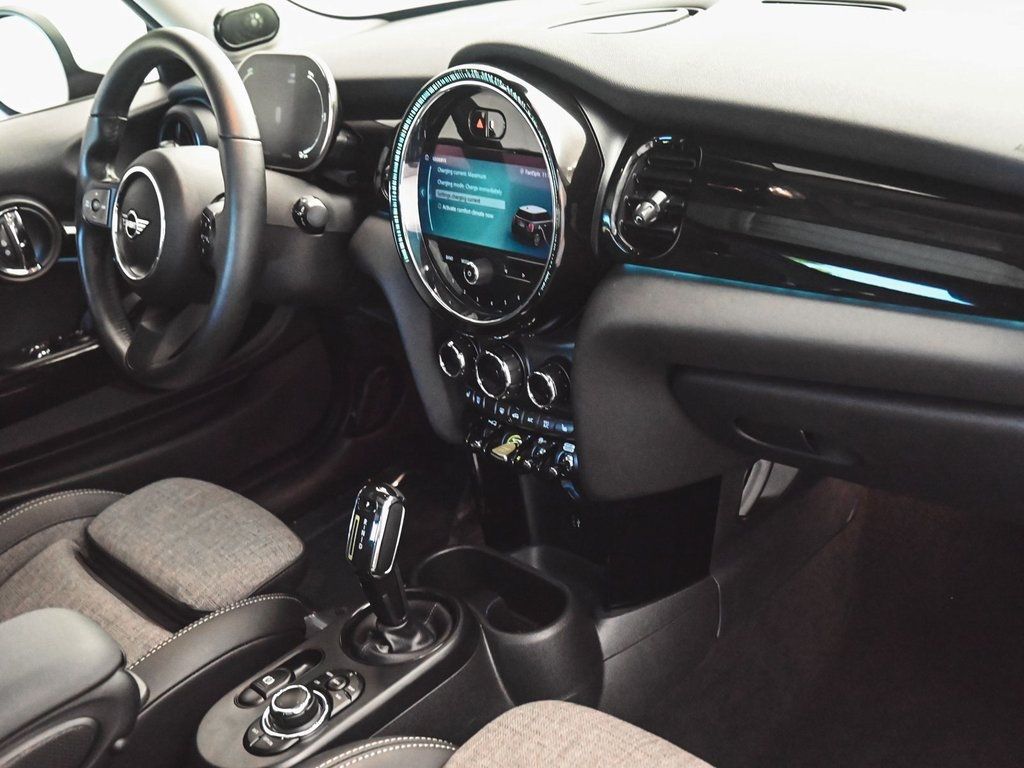 2023 Mini Cooper SE Signature photo 23
