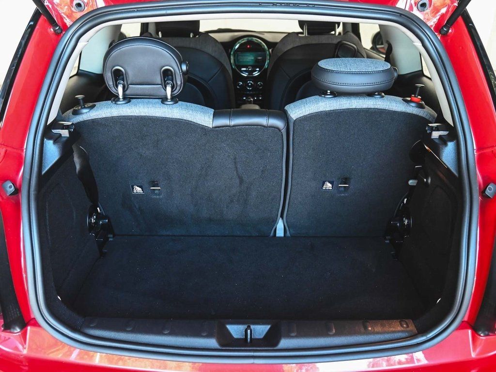 2023 Mini Cooper SE Signature photo 26