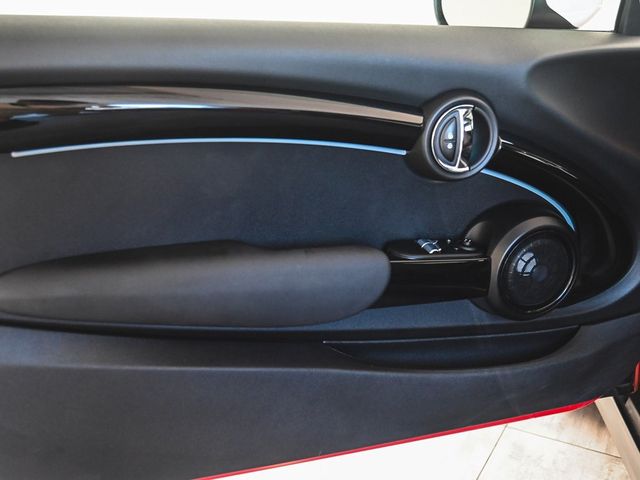 2023 MINI Cooper SE Electric Signature Plus - 22908542 - 7