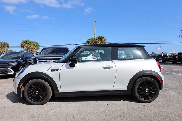 2023 MINI Cooper SE Hardtop 2 Door Cooper SE Signature FWD - 22983693 - 1