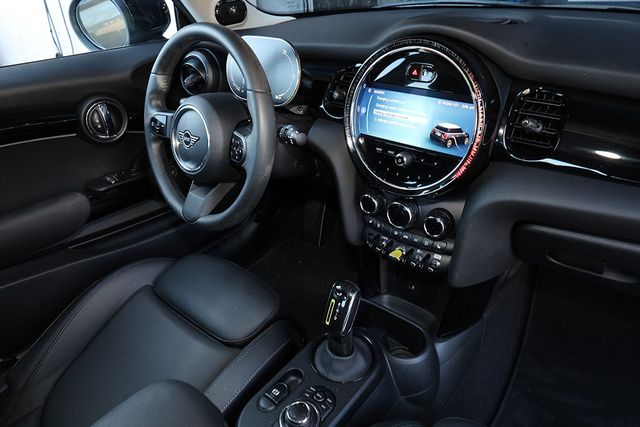 2023 MINI Cooper SE Hardtop 2 Door Cooper SE Signature FWD - 22983693 - 21