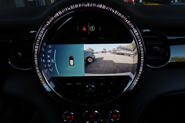 2023 MINI Cooper SE Hardtop 2 Door Cooper SE Signature FWD - 22983693 - 30