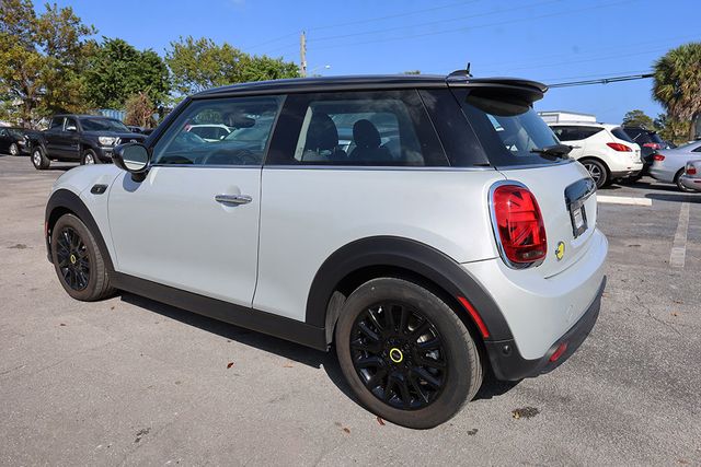 2023 MINI Cooper SE Hardtop 2 Door Cooper SE Signature FWD - 22983693 - 5
