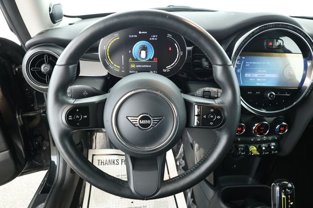 2023 MINI Cooper SE Hardtop 2 Door Signature Trim 2.0 with Cross Punch Leather Upholstery - 22920096 - 11