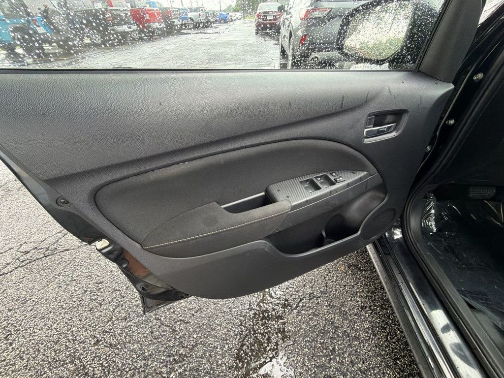 Mitsubishi Mirage SE CVT photo 12