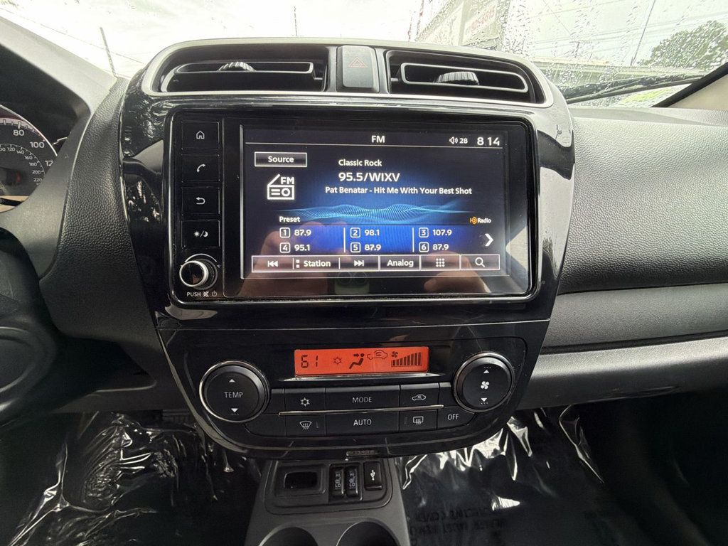 Mitsubishi Mirage SE CVT photo 17