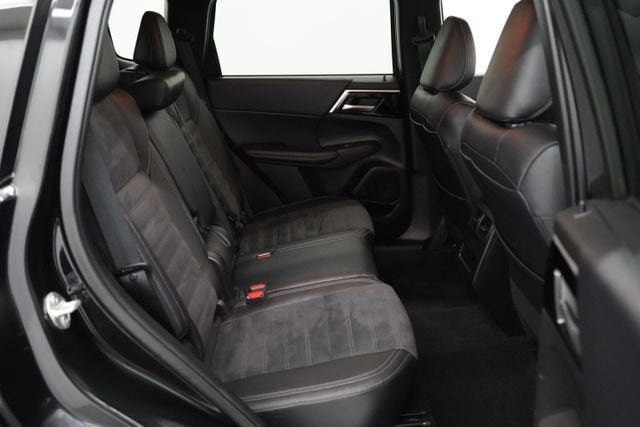 2023 Mitsubishi Outlander  - 23081350 - 37