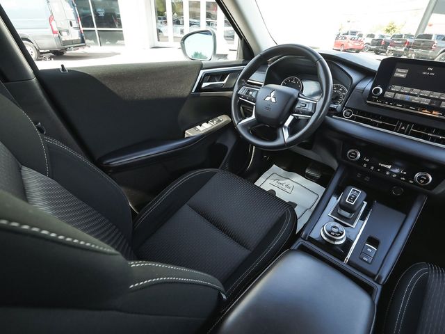 2023 Mitsubishi Outlander ES - 23076707 - 44