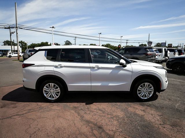 2023 Mitsubishi Outlander ES - 23076707 - 6