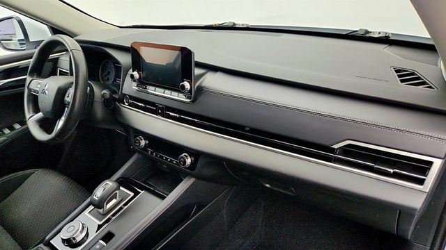 2023 Mitsubishi Outlander ES - 22963956 - 17