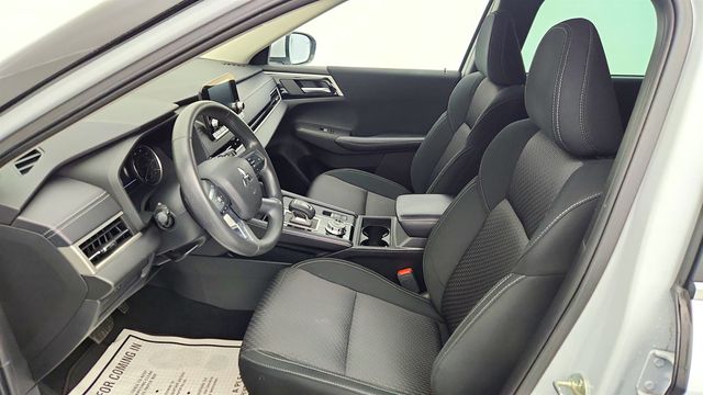 2023 Mitsubishi Outlander ES FWD - 22963956 - 14