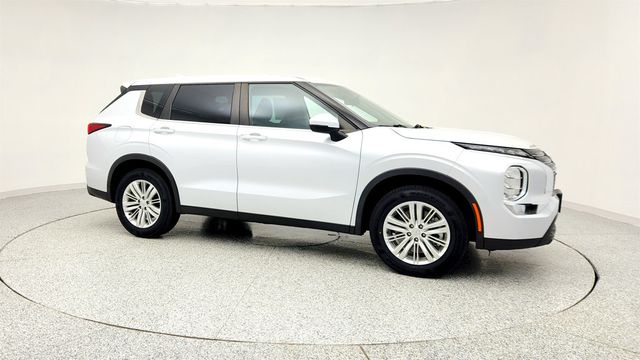 2023 Mitsubishi Outlander ES FWD - 22963956 - 2