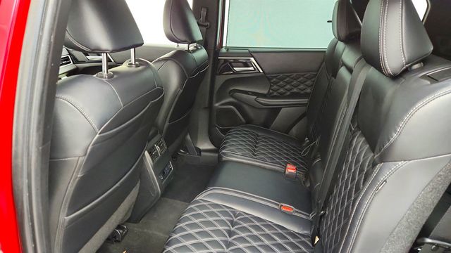 2023 Mitsubishi Outlander SEL FWD - 22964033 - 19
