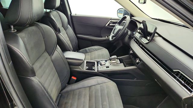2023 Mitsubishi Outlander SE S-AWC with Chrome Effects - 22973035 - 24