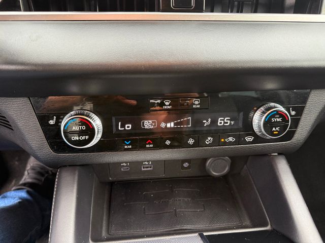 2023 Mitsubishi Outlander PHEV SEL S-AWC - 22953627 - 17