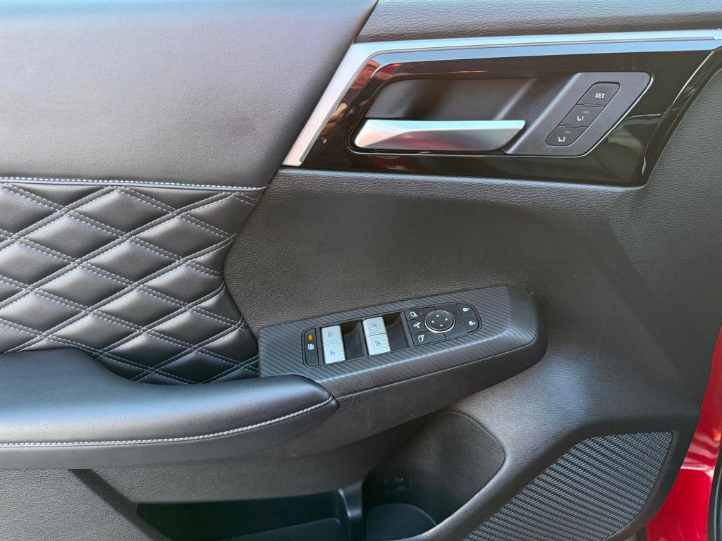 2023 Mitsubishi Outlander PHEV SEL S-AWC - 22953627 - 23