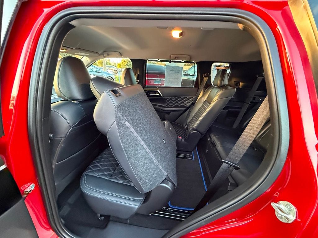 2023 Mitsubishi Outlander PHEV SEL S-AWC - 22953627 - 26