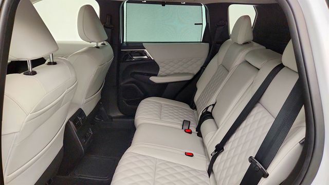 2023 Mitsubishi Outlander PHEV SEL S-AWC w/ Touring Package & Door Ground Illumination - 23028935 - 21