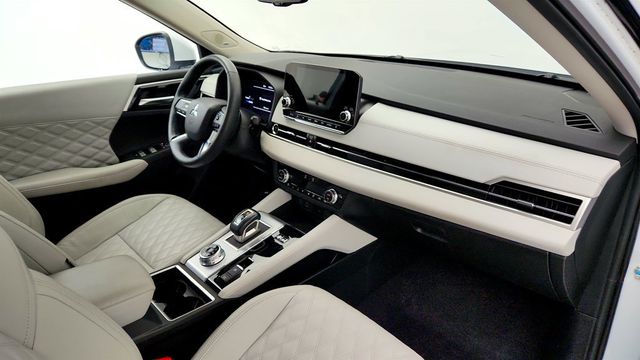 2023 Mitsubishi Outlander PHEV SEL S-AWC w/ Touring Package & Door Ground Illumination - 23028935 - 25