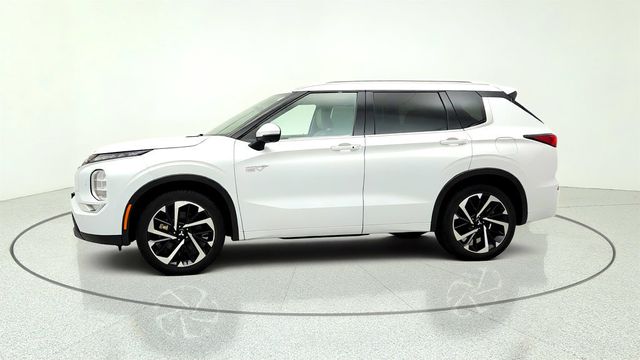 2023 Mitsubishi Outlander PHEV SEL S-AWC w/ Touring Package & Door Ground Illumination - 23028935 - 7