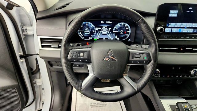 2023 Mitsubishi Outlander PHEV SEL S-AWC w/ Touring Package & Door Ground Illumination - 23030426 - 13