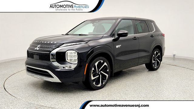 2023 Mitsubishi Outlander PHEV SE S-AWC w/ Tech Pkg & Panoramic Sunroof - 22994703 - 0