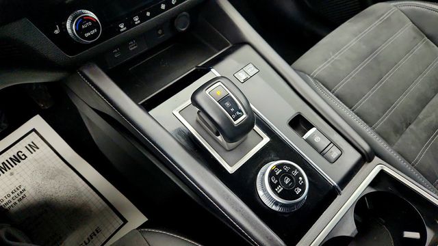 2023 Mitsubishi Outlander PHEV SE S-AWC w/ Tech Pkg & Panoramic Sunroof - 22994703 - 15