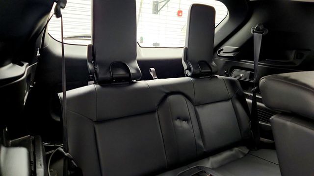 2023 Mitsubishi Outlander PHEV SE S-AWC w/ Tech Pkg & Panoramic Sunroof - 22994703 - 22