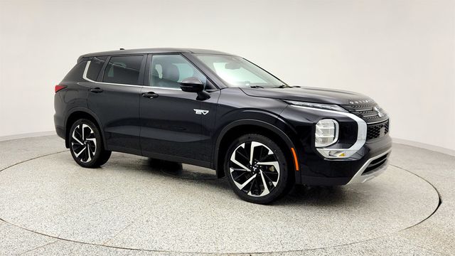 2023 Mitsubishi Outlander PHEV SE S-AWC w/ Tech Pkg & Panoramic Sunroof - 22994703 - 2