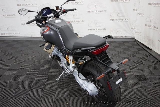 2023 Moto Guzzi V100 Mandello S - 22486494 - 1