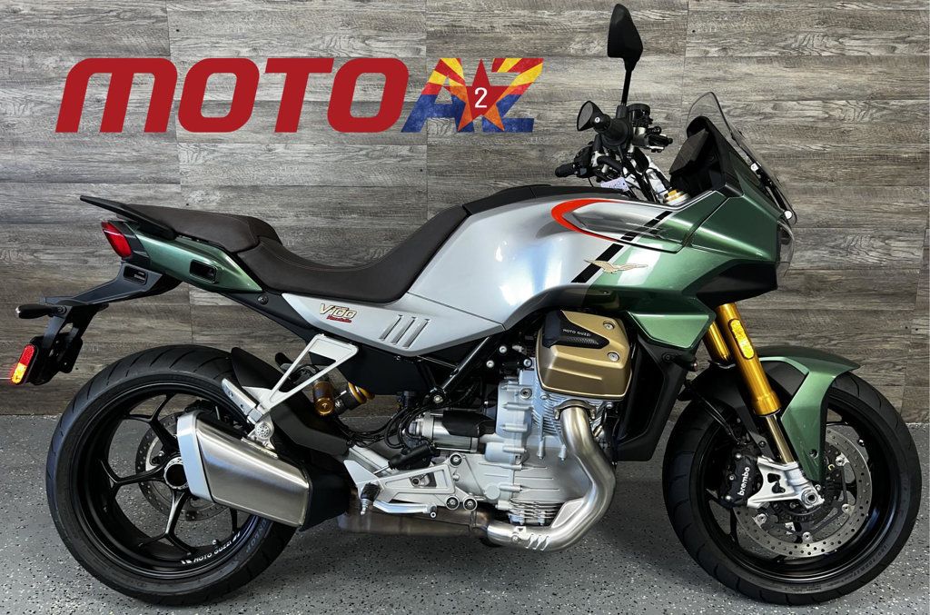 2023 Moto Guzzi V100 Mandello S SUPER CLEAN! - 22653782 - 0