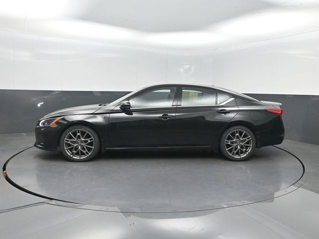 2023 Nissan Altima 2.0 SR Sedan - 22991023 - 1
