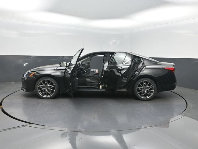 2023 Nissan Altima 2.0 SR Sedan - 22991023 - 41