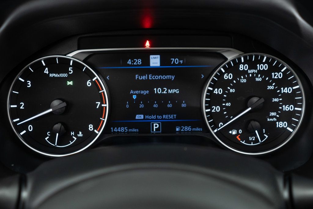2023 Nissan Altima SR photo 18