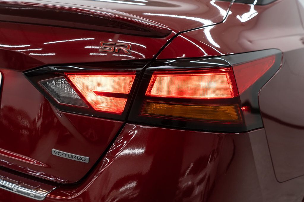2023 Nissan Altima SR photo 40